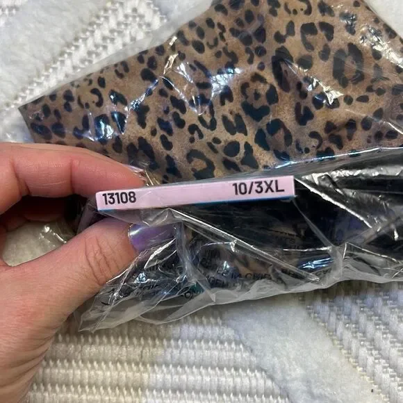 VANITY FAIR - Illumination Hi-Cut Brief Underwear 13108 - Picture 7 of 8